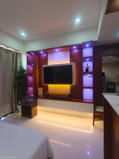 Cozy Studio Unit Balcony at Mactan Plains Residences - 1