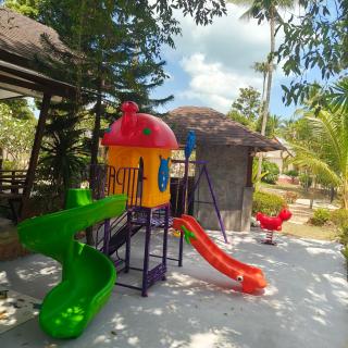 Phalarn Inn Resort - 2