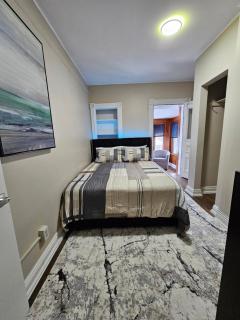 2BR Retreat with King Loft, Near Downtown Hospital - 8