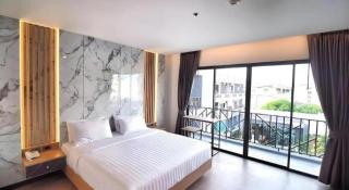 Sleep with me Pattaya - 1