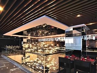 Urumqi Bayinhe Hotel - 8