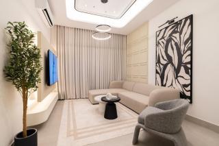 2BR Apartment with Private Cinema - Al Jamee Compound - 0