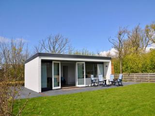 Bungalow in Callantsoog near Sandy Beaches - 0