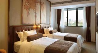 James Joyce Coffetel·Nannign Shanglin Tongle Road - 7