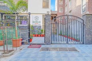 FabHotel HM Residency - 8