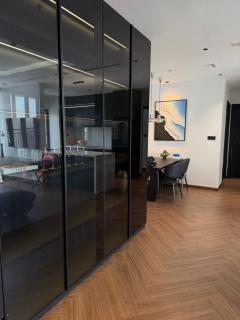 Top Floor Luxury Penthouse with River View Landmark 3 - 5