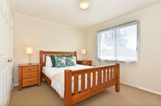 Palmers Lane Vineyard Cottage - 6