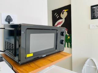 SkyView Projector HomeTheatre Couplefriendly - 5