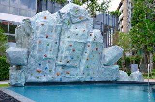 High Floor 2BR Sea View Prime Pattaya Location - 4