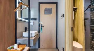 GreenTree Inn Express Lanzhou West Passenger Station Lanzhou Center - 2