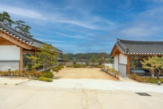 Taean Hanchaedang Hanok Pension - 6
