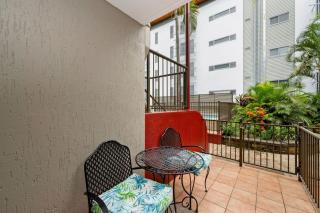 Waters Edge The Strand - 5