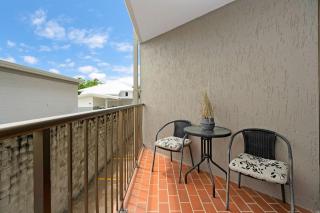 Waters Edge The Strand - 2