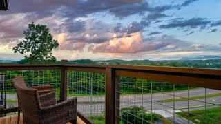 Cabin Goals! Best Location Pool & Hot Tub Dogs - 6