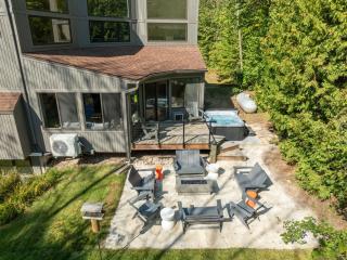 Modern Home Walk to Downtown, Hot Tub & GameRoom - 1