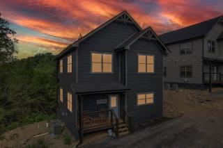 Spring Cabin Deals! Hot tub, Games,Views & Dogs - 1