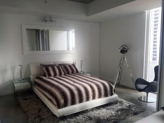 Downtown Miami Deluxe Apartment - 3
