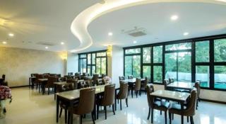 The Y Boutique Hotel - 8