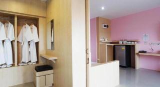 B2 Buriram Boutique and Budget Hotel - 1