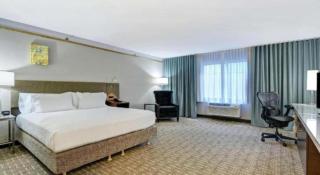 Hilton Garden Inn Oshkosh - 4