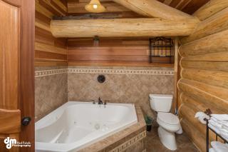 Alaska Knotty Pine B&B - 7