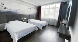 GreenTree Inn HanZhong Railway Station Beiyihuan Road Express Hotel - 3