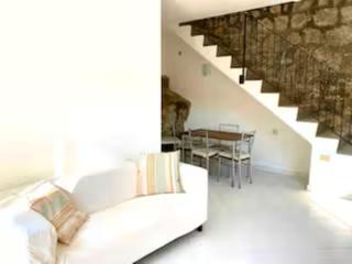 Ischia-Forio-Punta Caruso-La Grille du coq-villa 1 il prezzo della villa è riferito all'intero alloggio con il limite delle persone previste n 4 - 5