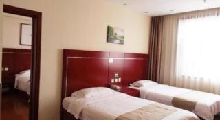 GreenTree Inn DingZhou Railway Station Business Hotel - 4