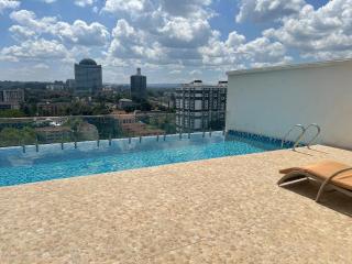 The Marina Luxe 2BR with DSQ in Westlands with Rooftop Pool and Gym - 3