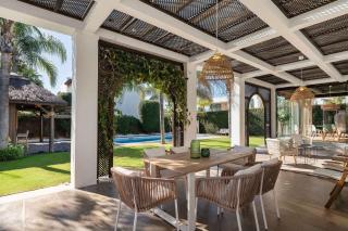San Pedro Luxury Villa Private Pool Beach Access & Family Fun - 2