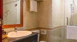 Ocean View Danang Hotel - 1