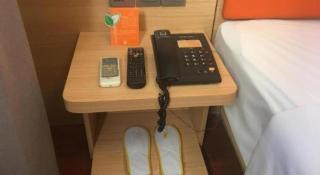 7 Days Premium JiNan Jingshi Road Qilu Children's Hospital Exhibition Center - 1