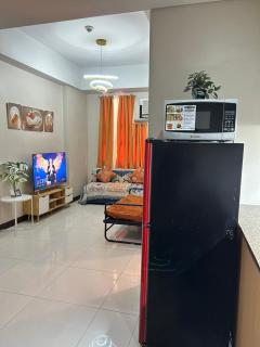 Vexy hub condotel 101 newport near teminal 3 - 1