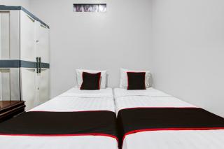 OYO 95130 Poerto Lemon Guest House - 5