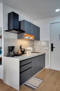 Entire room in Viman Nagar Near Pune Airport - 8