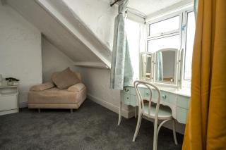 Cozy Gateshead Apartment Retreat - 3