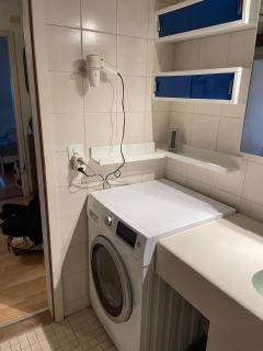 1-bed room Apartment in lively Kreis 4, fireplace - 1