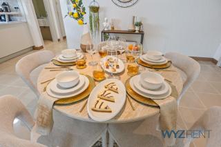 WYZ Rent Sulafa 2BR 57F Sea and Skyline View - 5