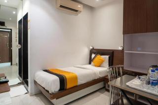 Glitz Rexton Inn - Near IIT Powai - 8