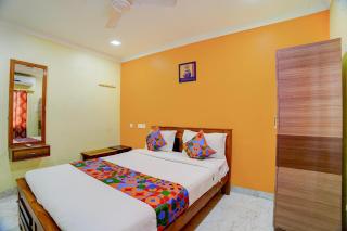 FabHotel Yazhini Residency - 1
