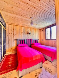 Atlas Chalet Armed - 7