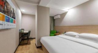 Vatica Yangzhou Dongguan Street Hotel - 4