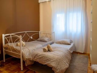 GimiSpaceTop - Panoramic 2BR Residence with City Views - 4