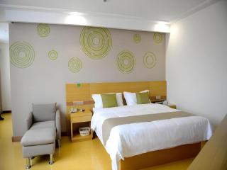 GreenTree Inn Xianning Tongshan Yangdu Avenue - 4