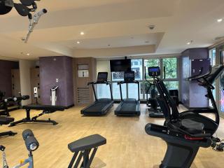 Comfy apartment in Uptown Arts Residence - Manila - 4