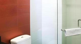 Life Hotel Sudirman Surabaya - 8