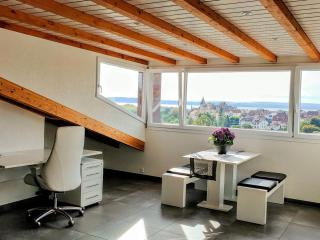 Charming attic with view on lake, Alps and castle - 5