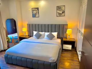 LMY SkyCrest Signature Elite Residence - Elysium Tower Blue Area Islamabad - 3