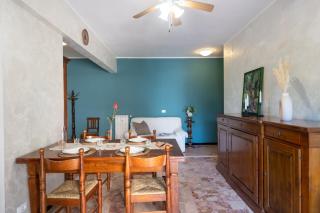 [VIA CRISPI] Grande e comodo in zona tranquilla. - 4