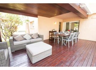 Casa con Piscina Privada, Barbacoa y Sala Juegos - Creixell - 2